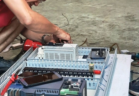 Dịch vụ sửa chữa máy phun Foam xốp PU uy tín chuyên nghiệp